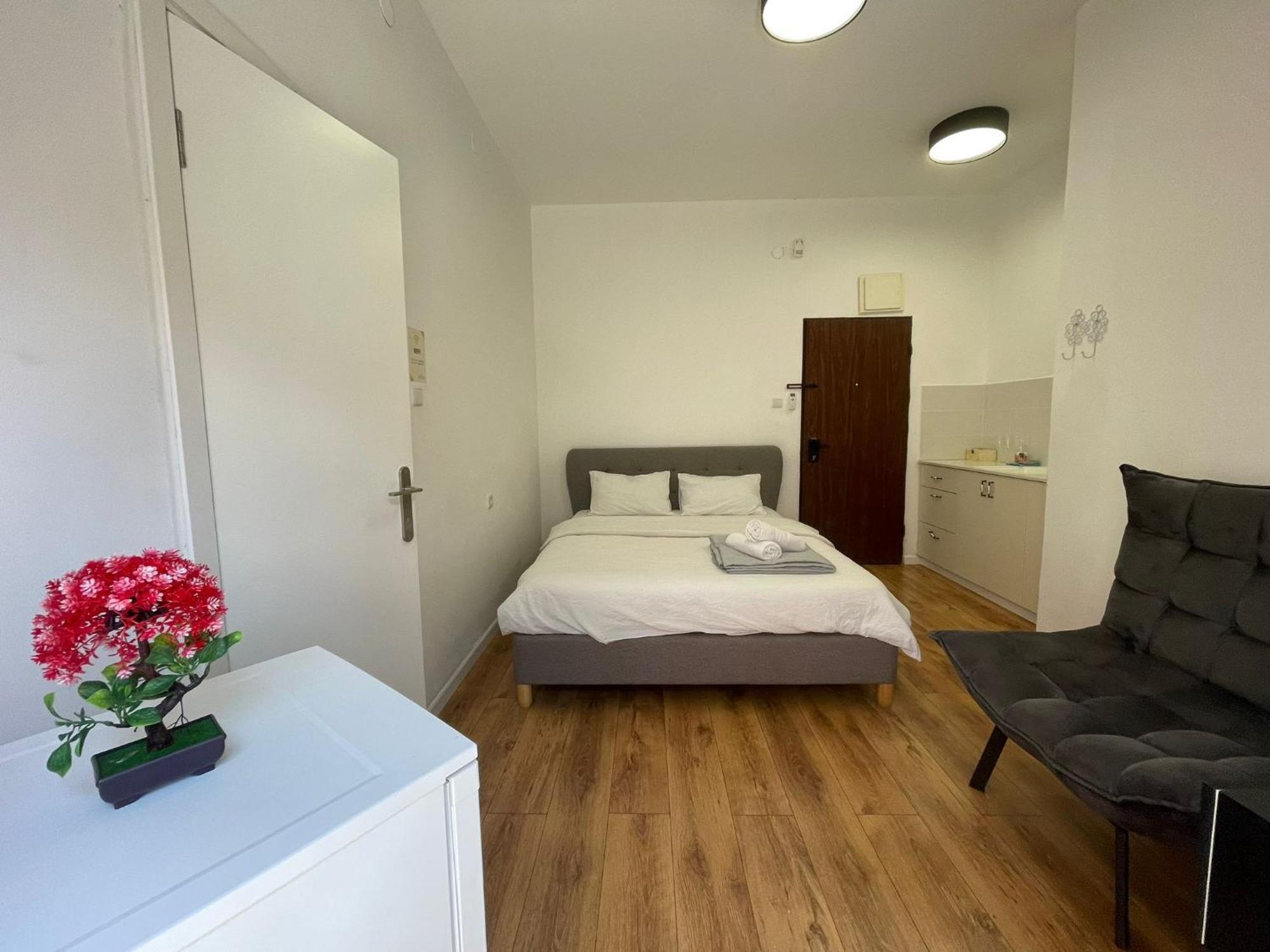 Godson Talpiot Aparthotel Haifa Buitenkant foto