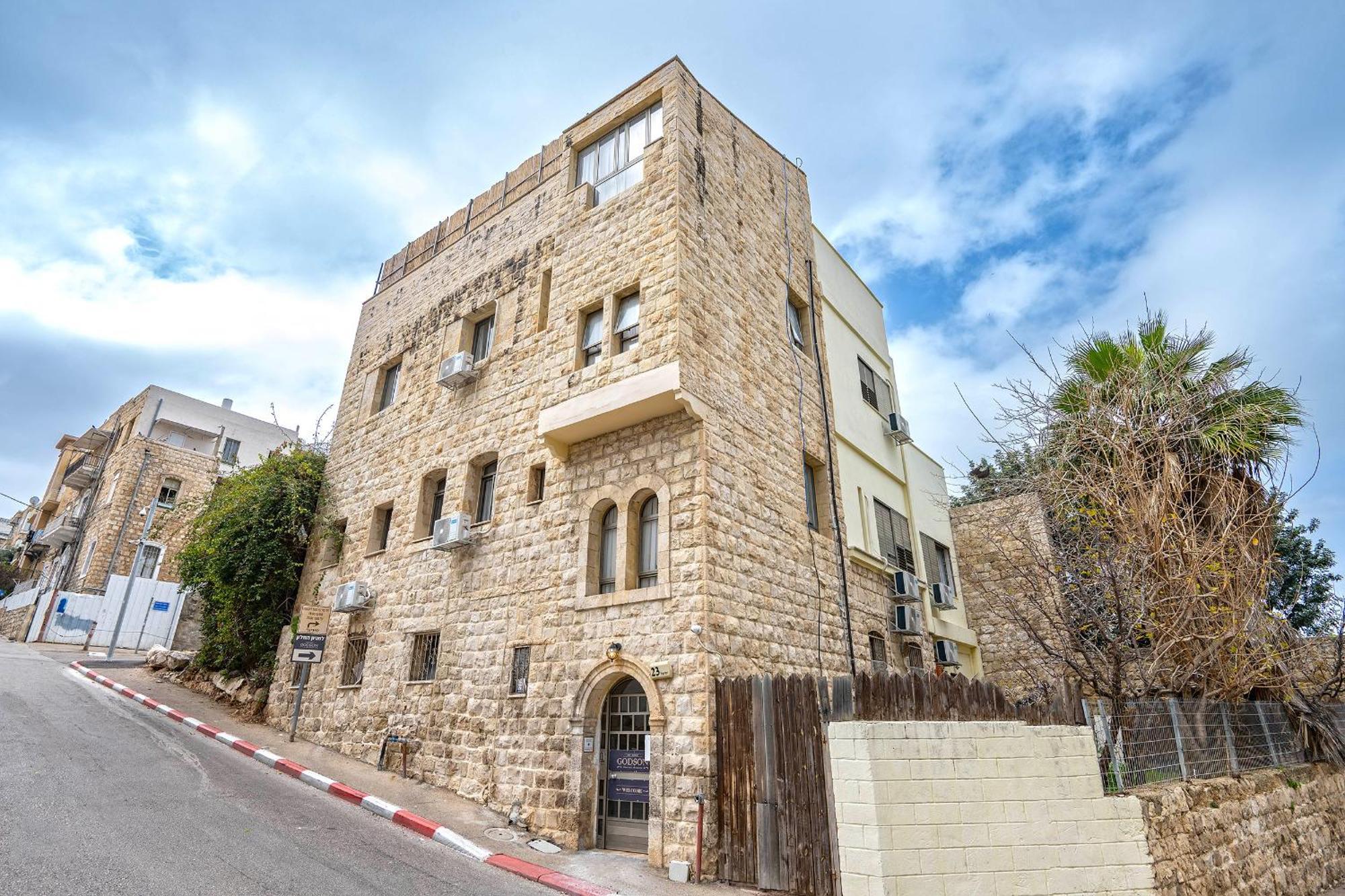 Godson Talpiot Aparthotel Haifa Buitenkant foto