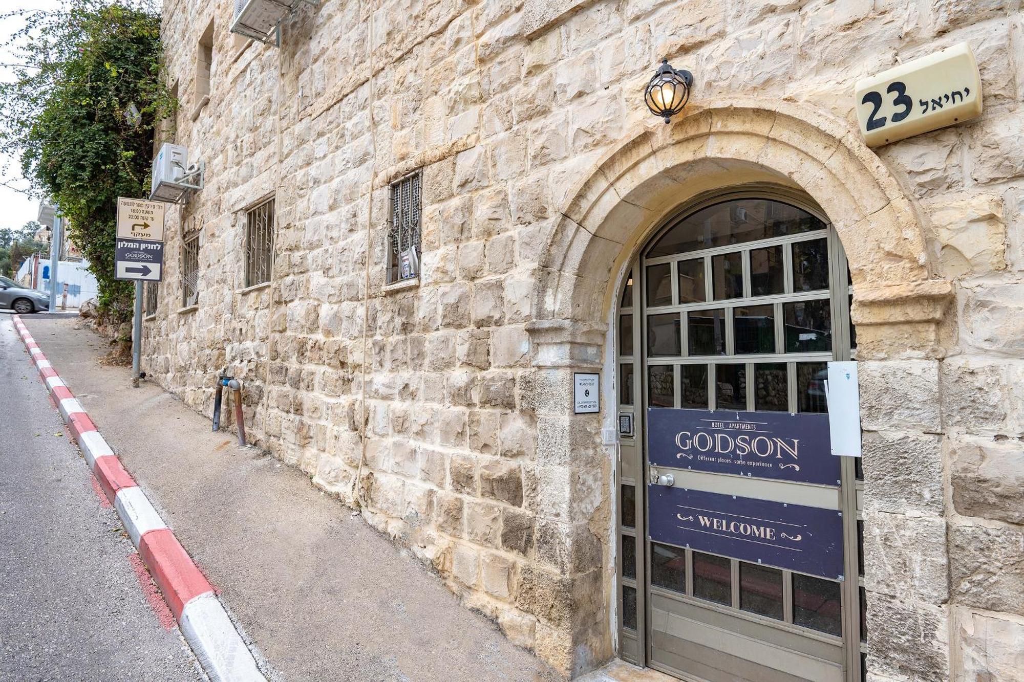 Godson Talpiot Aparthotel Haifa Buitenkant foto