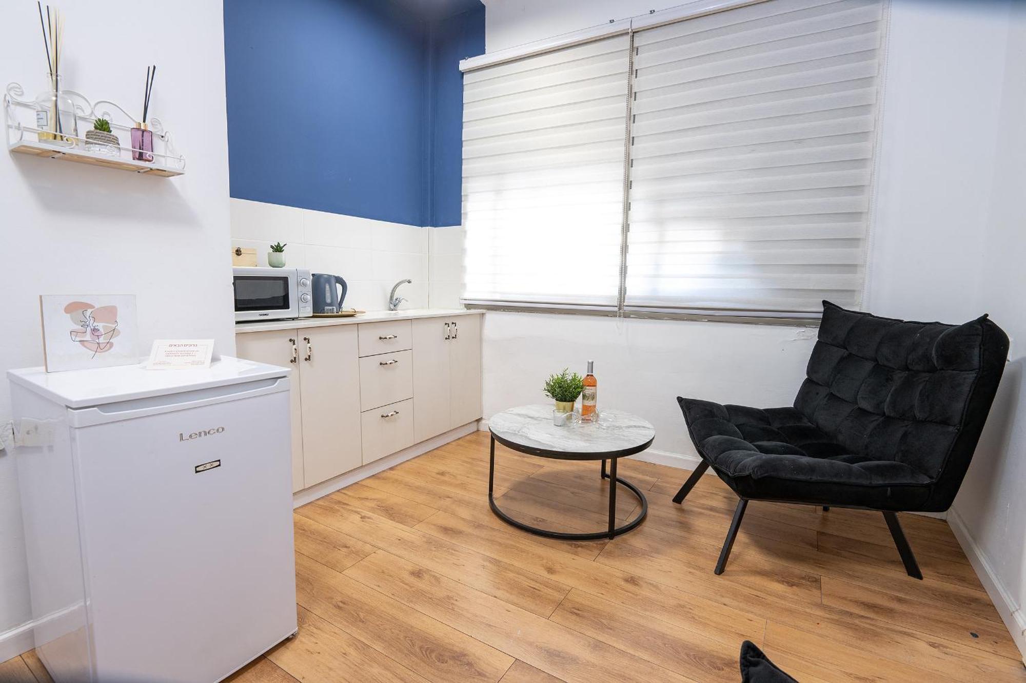 Godson Talpiot Aparthotel Haifa Buitenkant foto