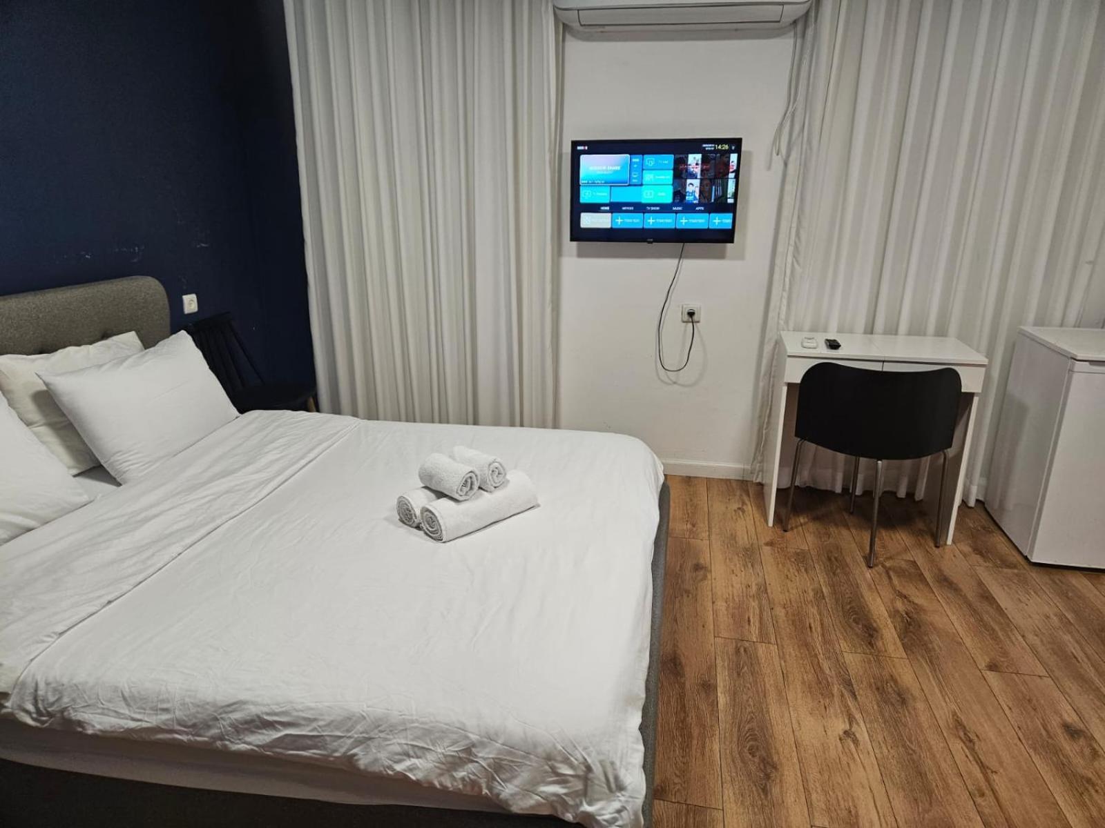 Godson Talpiot Aparthotel Haifa Buitenkant foto